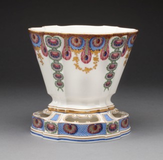 Vase, 1761, Sèvres Porcelain Manufactory, French, founded 1740, Painted by: Louis-Jean Thévenet,