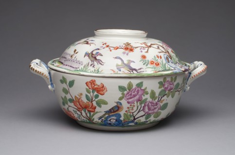 Tureen, c. 1725, Du Paquier Porcelain Manufactory, Austrian, 1718-1744, Vienna, Hard-paste