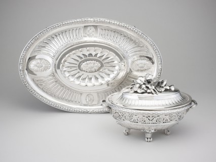 Sauce Tureen, Liner and Stand, 1781/82, Vienna, Austria, Joseph Ignaz Würth (Austrian, active