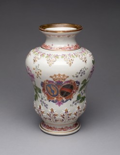Vase, c. 1730, Du Paquier Porcelain Manufactory, Austrian, 1718-1744, Vienna, Hard-paste porcelain,