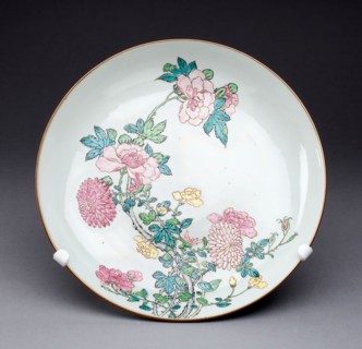 Dish, c. 1725, Qing Dynasty (1644–1911), Yongzhen period (1723–1735), China, Hard-paste porcelain