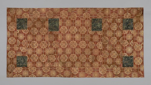 Kesa, Early or mid–19th century, Edo period (1789–1868), Japan, Silk and gilt-paper strip, twill