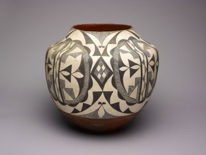 Black-and-White Storage Jar with Abstract Geometric Motifs, 1890s, Acoma, Acoma Pueblo, New Mexico,
