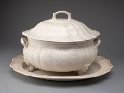 Tureen and Stand, 1760/69, Staffordshire, England, Staffordshire, Salt-glazed stoneware, 24.1 x 38