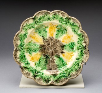 Plate, 1760/70, Staffordshire, England, Staffordshire, Lead-glazed earthenware (creamware), H. 1.5