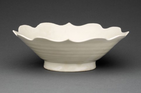 Dish with Flaring, Lobed, and Barbed Rim, Five Dynasties period (907–960), China, Ding-type ware,