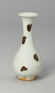 Small Bottle Vase, Yuan dynasty (1271–1368), first half of the 14th century, China, Qingbai ware,