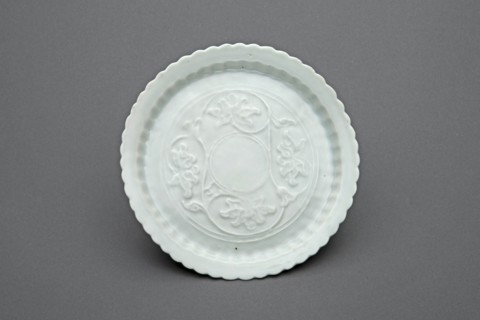 Lobed Dish with Lotus Scrolls, Yuan dynasty (1271–1368), first half of the 14th century, China,