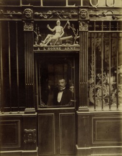 Cabaret de l’Homme Armé, Rue des Blancs-Manteaux, 1900, Jean-Eugène-Auguste Atget, French,