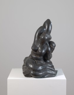 Female robbery, 1914-1916, bronze, 41 x 41 x 25 cm, casting stamp on the back below: S [circled],