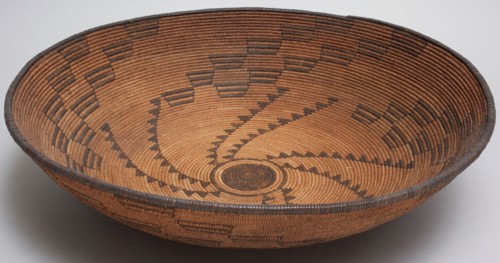 Apache, Native American, Basket, between 1890 and 1910, willow and devil's claw (martynia),