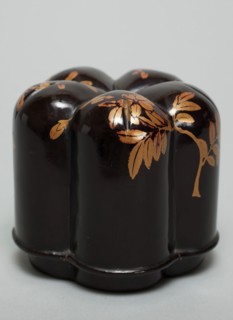 Unknown (Japanese), Box in the Shape of a Cherry Blossom, early 17th Century, Lacquer over
