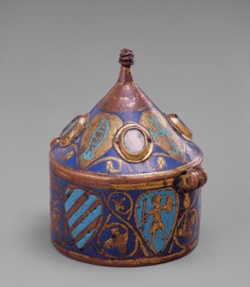Pyx, ca. 1250, Champlevé enamel on gilt copper, glass, Overall: 3 1/2 × 3 1/2 × 2 5/8 inches (8.9 ×