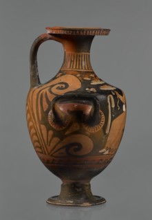 Red-figure hydria, Southern Italy Apulia. Hydria vessel, 330–320 BC. Black glossy engobe, some
