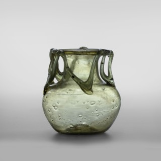 Flask, unknown eastern workshop; Scen.Gal.Klass.; Transparent glass, yellowish-green with applied