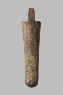 Beard from a sarcophagus mask, slightly curled; sarcophagus beard fragment, ca. 1550–332 BC New