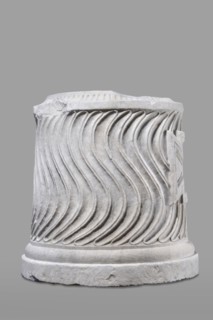 Urn of Gnaeus Pedanius Callistus with Latin inscription, unknown Roman workshop. A cylindrical urn