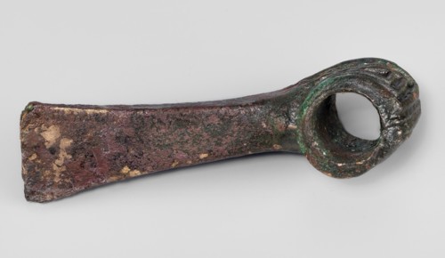 Pounder, unknown Near Eastern workshop; pounder with a low, ribbed, cylindrical socket and a blade