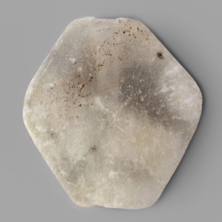 Rhomboid bead, unknown Northern Mesopotamian workshop. Rhomboid bead with smooth surfaces, with two