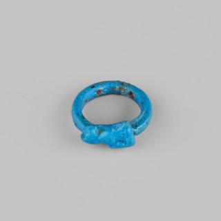 Ring with a kitten;, Sacred animal amulet ring, New Kingdom, 18th Dynasty, Egypt, ca. 1550–1295 BC.