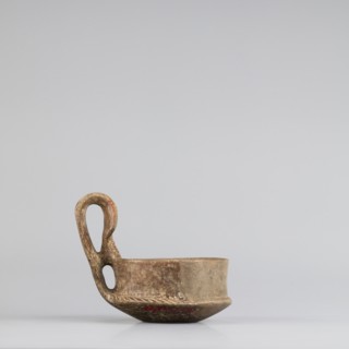Miniature kyatos, A miniature kyatos with a flat bottom and a bowl whose walls widen diagonally