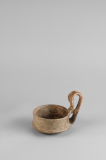 Miniature kyatos, A miniature kyatos with a flat bottom and a bowl whose walls widen diagonally