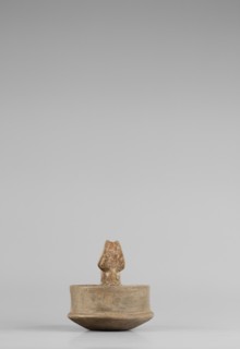 Miniature kyatos, A miniature kyatos with a flat bottom and a bowl with walls widening diagonally