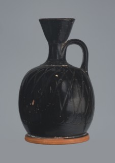 Ariballus lekythos, 4th century BC, Nola findspot, Campania origin, lekythos vessel, height 12.0
