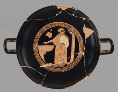 Red-figure kylix with a bathing scene, the Boots Painter ca. 460 BC. Bath iconography: women wash