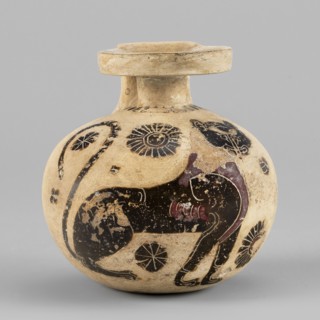 Aryballos with a depiction of a panther, Seated Panther Painter c. 620–590 BC. Spherical aryballos