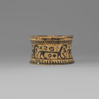 Orientalising pyxis with an animal frieze in the Silhouette style, images of animals, Middle