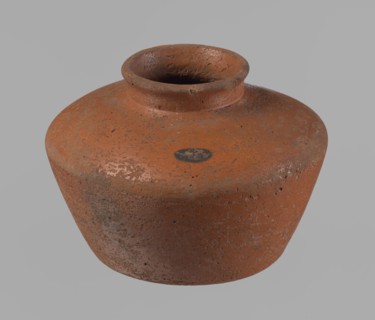 Vessel, Egyptian pottery vessel made of clay, c. 2686–c. 2181 BC Old Kingdom, from Edfu. Height 11