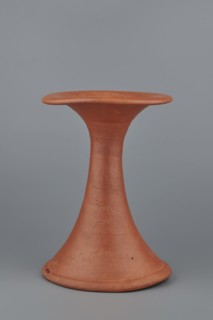 Bowl base, Base for a vessel with an almost equal diameter of both rims; both rims are irregular