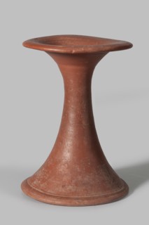 Bowl base, Base for a vessel with an almost equal diameter of both rims; both rims are irregular