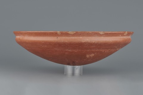 Medum-type bowl, Egyptian pottery, clay vessel. Bowl with a hemispherical shape, narrowing just
