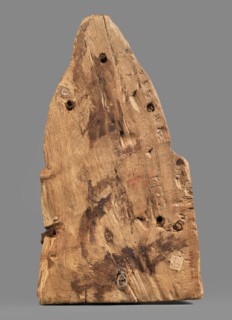 Sarcophagus mask, Sarcophagus mask with fragment of a high wig above the forehead, decorated on the