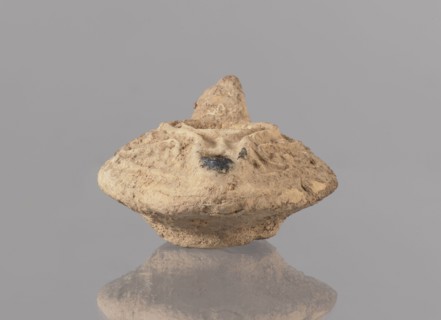 Oil lamp, deposit provenance, Islamic art, Arabic culture, Arabic pottery, utilitarian pottery,