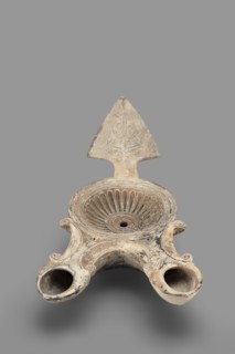 Two-burner lamp decorated with a rosette motif, oil lamp, end of the 1st century, Asia Minor;