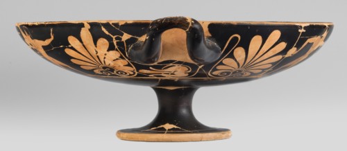 Kylix depicting youths at play, Thalia Painter fl. 520–510 BC. A: three naked youths; B: two youths