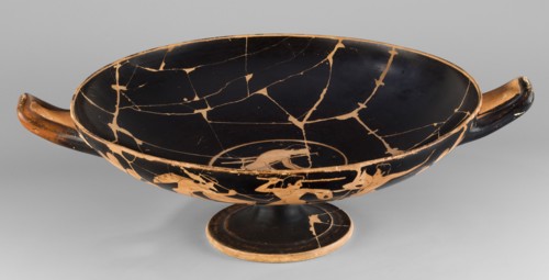 Kylix depicting youths at play, Thalia Painter fl. 520–510 BC; scene: A: three naked youths; B: two