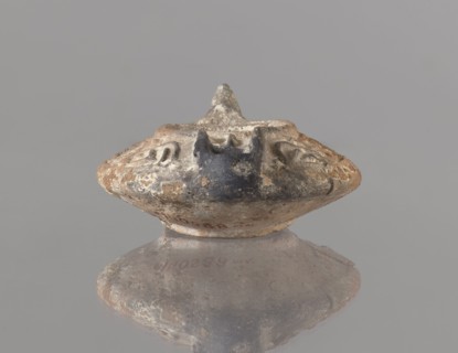 Oil lamp, deposit provenance, Islamic art, Arabic culture, functional ceramics, Arabic pottery, oil