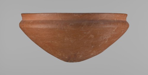 Medum type bowl, Medum type bowl with carination under the rim. Rim diameter smaller than the