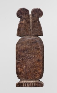 Amulet — cartouche with two ostrich feathers; amulet in the shape of a cartouche topped with a