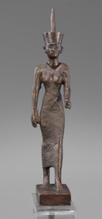 Figurine of the goddess Neith, revindication Bytom, Neith mythology, uraeuses, crown iconography,