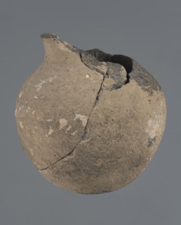 Vessel with a rounded bottom, unknown northern Mesopotamian workshop, vice-free vessel, Early