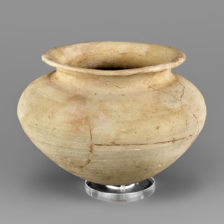 Vessel with an egg-shaped base, unknown Northern Mesopotamian workshop. Vessel for oils and