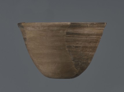 Bowl, unknown northern Mesopotamian workshop; metallic ware; viceless vessel; bowl; Early Jazira