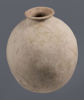 Bottle, unknown northern Mesopotamian workshop, Early Jazira III period ca. 2600–ca. 2350 BC. Clay