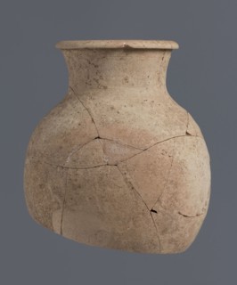 Fragment of a bottle upper 3/4, unknown Northern Mesopotamian workshop, Early Jazira III period ca.