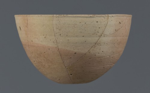 Bowl, unknown Northern Mesopotamian workshop. Bowl with a small round flat bottom. The bowl walls